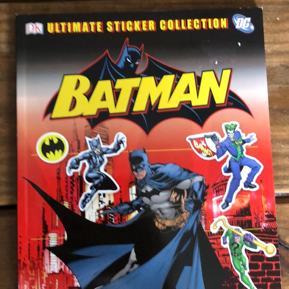 Batman Ultimate Sticker Collection - Picture 3 of 6